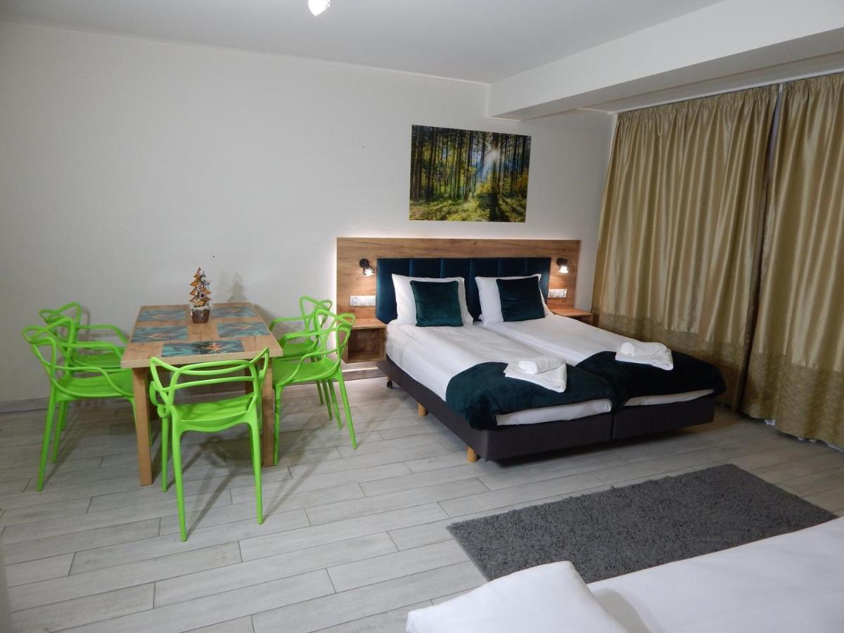 Agat Apartament Czarna Gora Sienna  Exterior photo